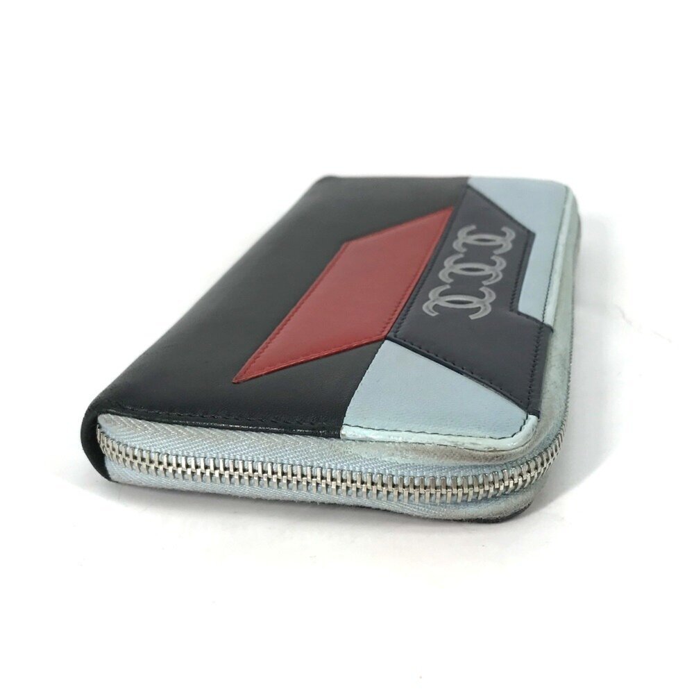 CHANEL Authentic Black Leather Wallet - Picture 6 of 16